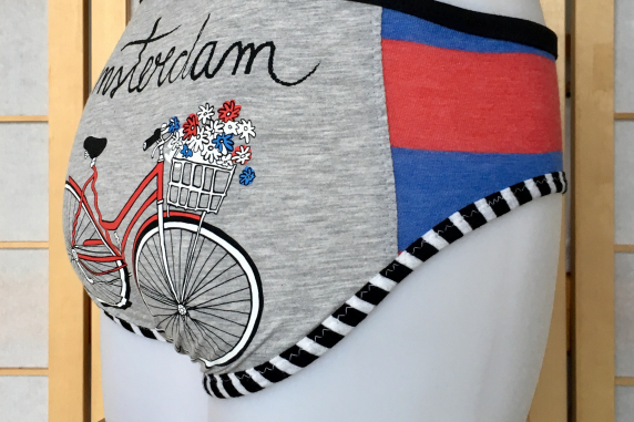 Amsterdam: Small tee shirt undies
