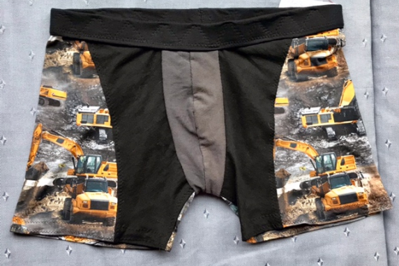 Constructies: 34 inch waist medium waistband tshirt briefs