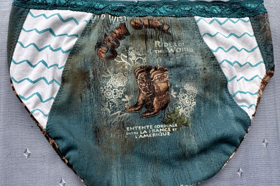 Cowgirl: medium size undies made from Tshirts Cowgirl: medium size undies made from Tshirts